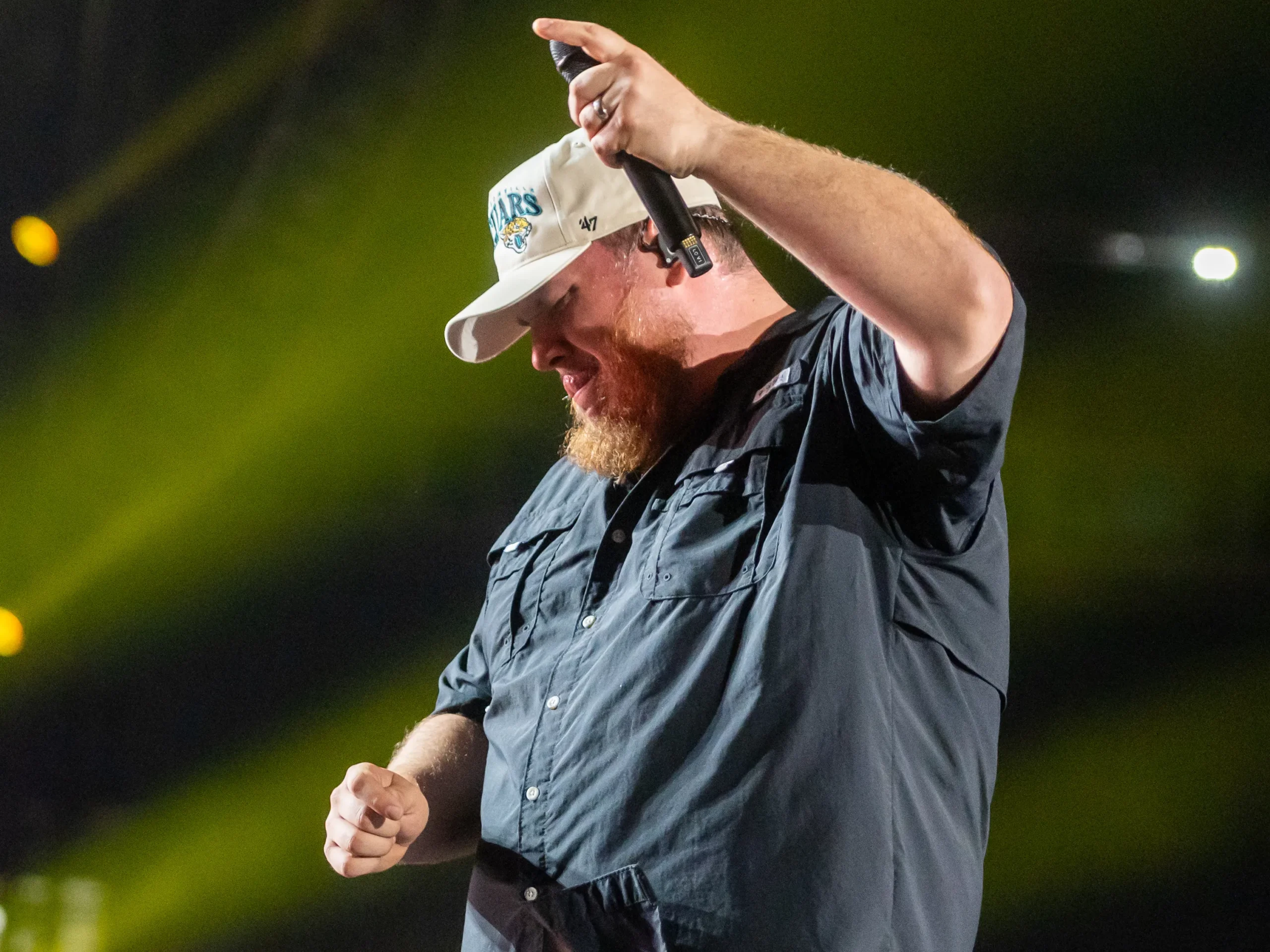 luke combs jacksonville