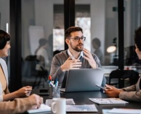 hubspot virtual assistant